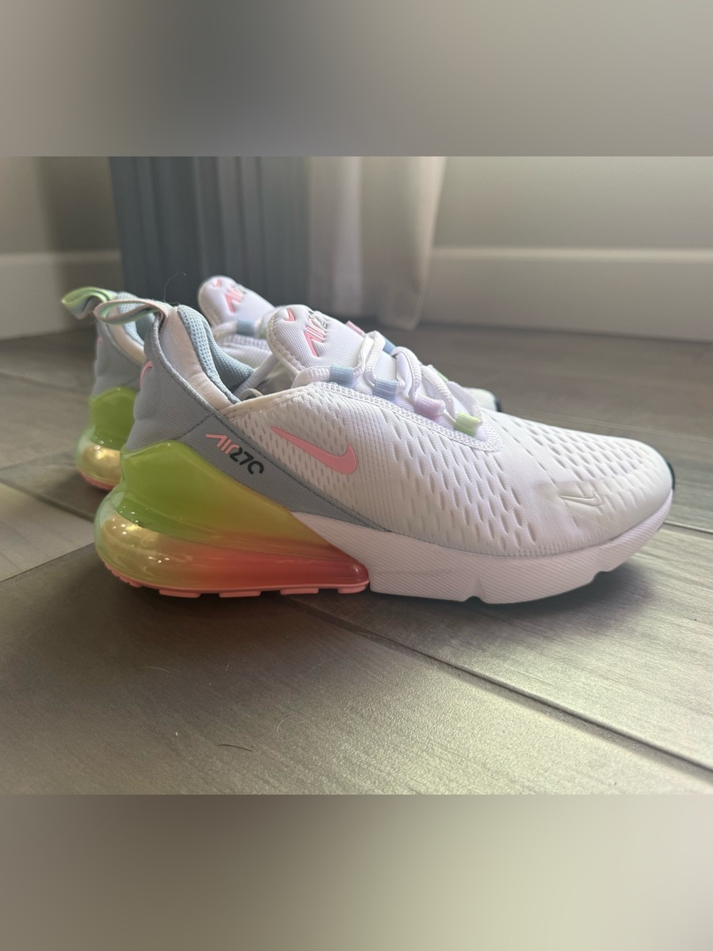 Nike Air Max 270